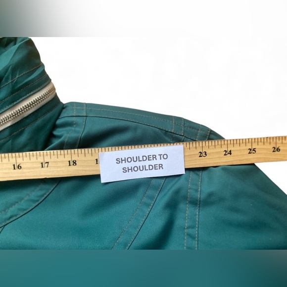 Vintage Bogner Women’s Ski Jacket Size 12 Green Embroidered Hooded Multi-Pocket - Picture 6 of 14